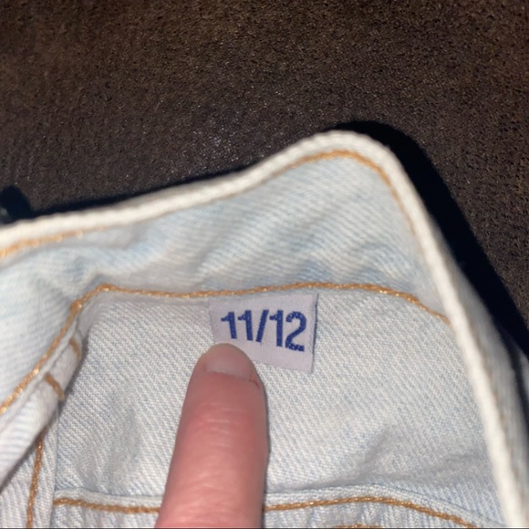 Vintage Marithe Francois Girbaud denim shorts in light blue wash, deadstock - Picture 9 of 10